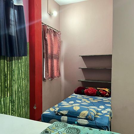 ורנאסי Indra Paying Guest House מראה חיצוני תמונה