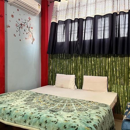 ורנאסי Indra Paying Guest House מראה חיצוני תמונה