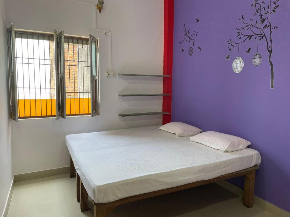 ורנאסי Indra Paying Guest House מראה חיצוני תמונה