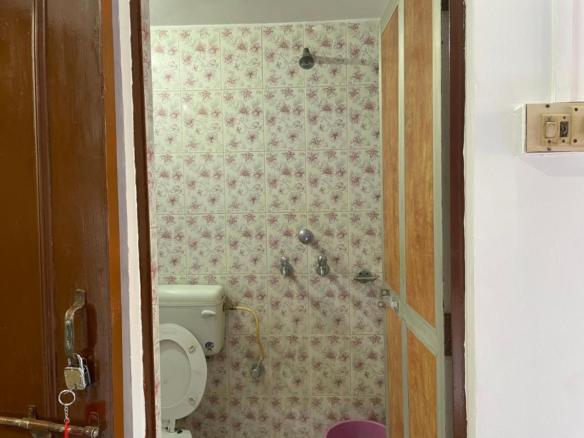 ורנאסי Indra Paying Guest House מראה חיצוני תמונה