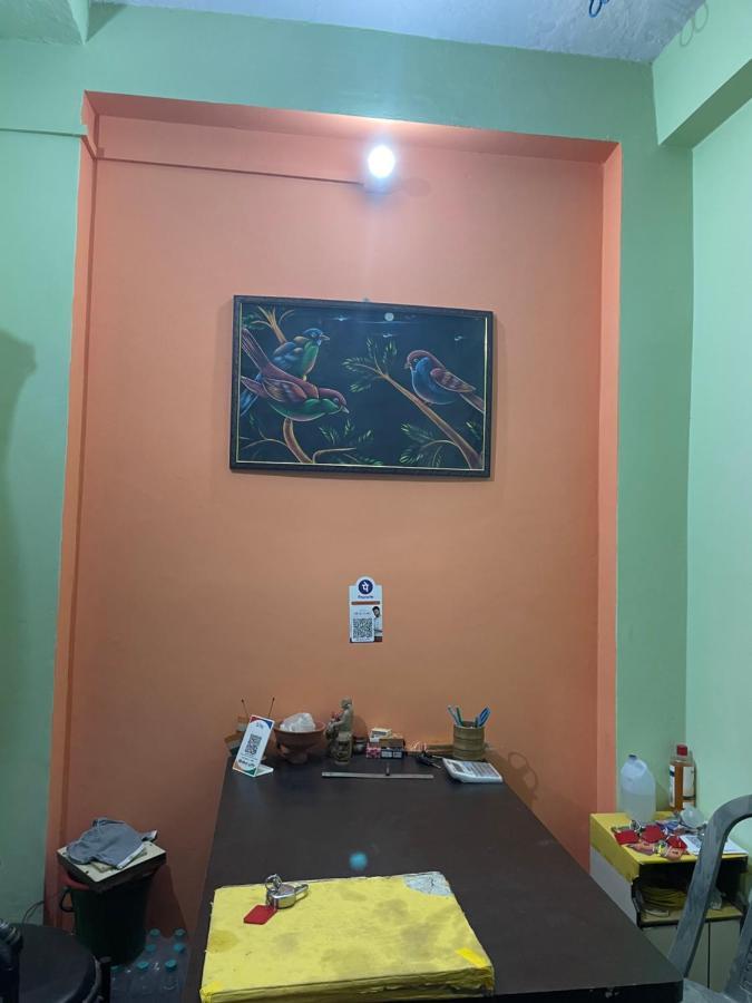 ורנאסי Indra Paying Guest House מראה חיצוני תמונה