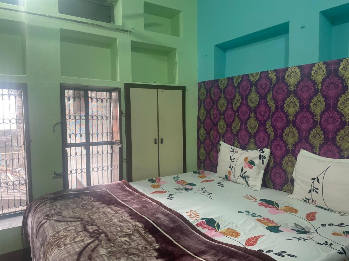 ורנאסי Indra Paying Guest House מראה חיצוני תמונה
