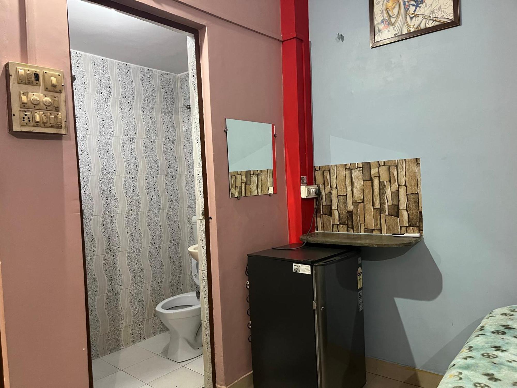 ורנאסי Indra Paying Guest House מראה חיצוני תמונה
