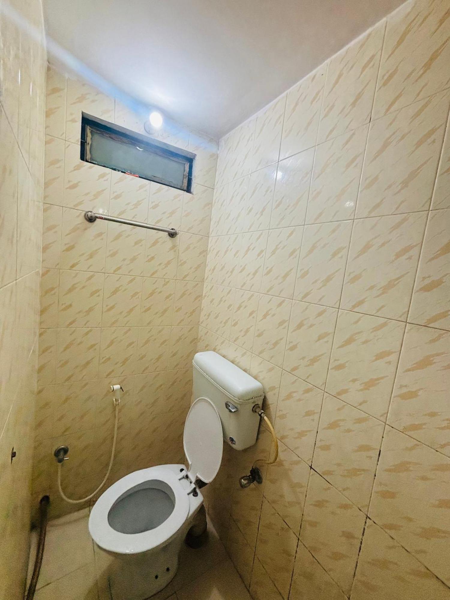 ורנאסי Indra Paying Guest House מראה חיצוני תמונה